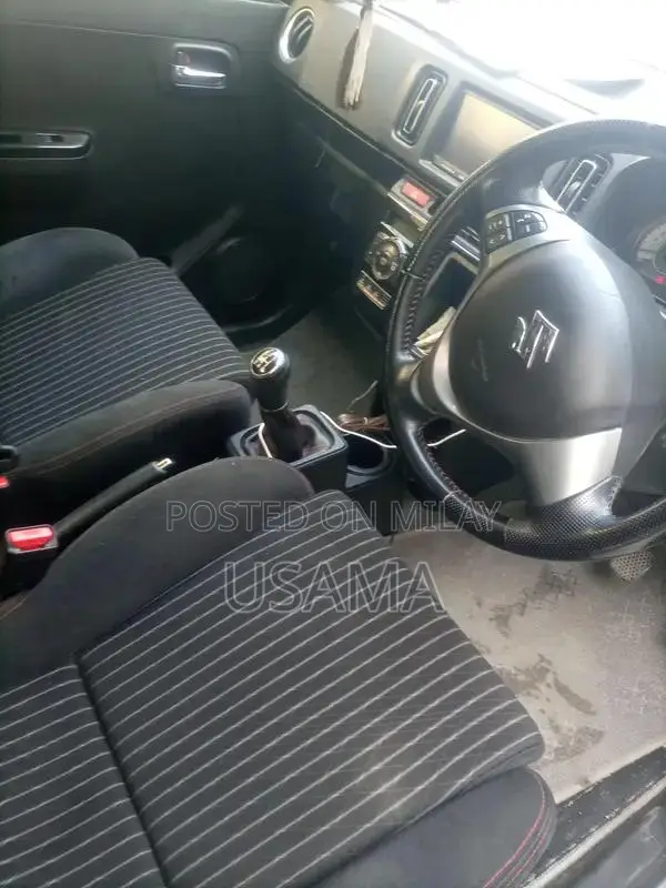 Alto Compact 2-Door Shower Vehicle Clean and Ready