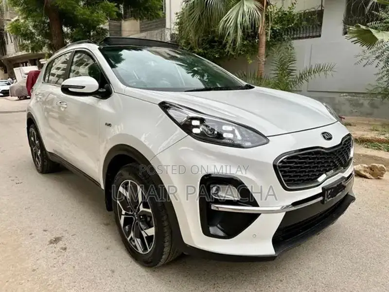 Kia Sportage AWD - Brand New Condition, Spotless Exterior