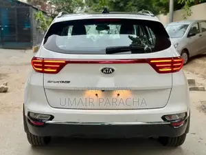 Kia Sportage AWD - Brand New Condition, Spotless Exterior