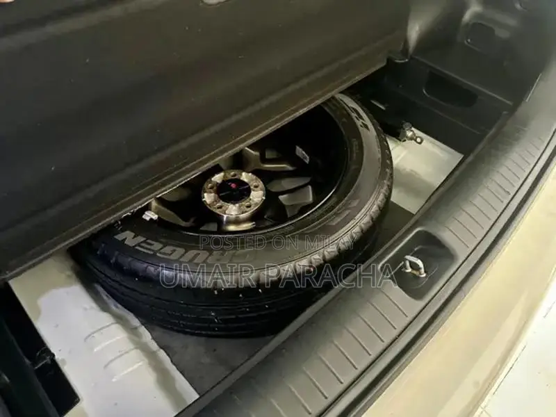 Kia Sportage AWD - Brand New Condition, Spotless Exterior