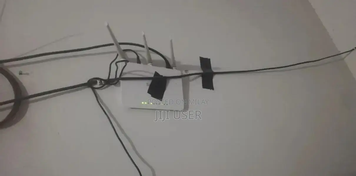 Tenda 3-Antenna WiFi Router