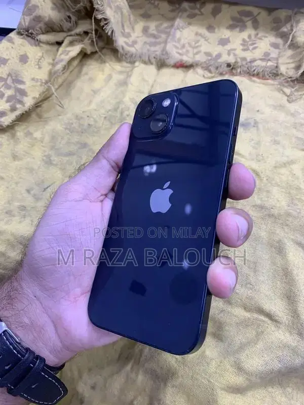 Apple iPhone 13 128GB Smartphone - Excellent Condition