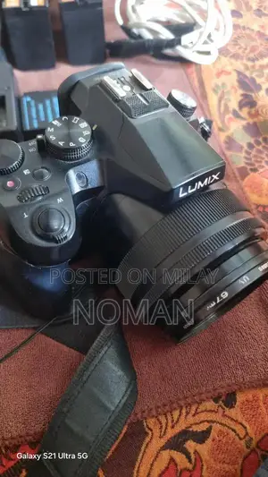 Photo - Professional Lens Kit with 3 Batteries and Charger