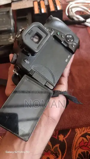 Professional Lens Kit with 3 Batteries and Charger