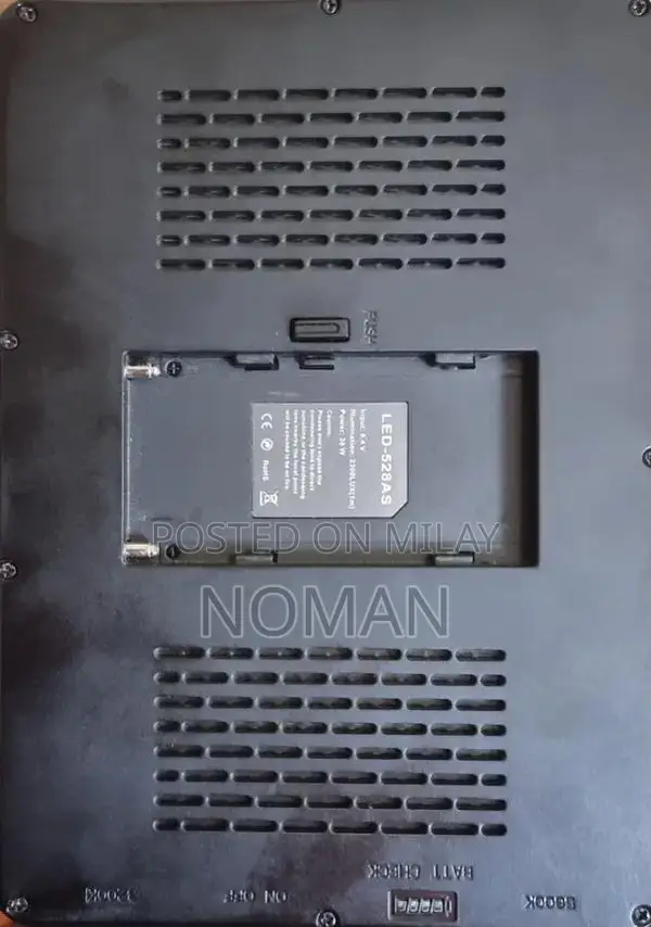 Professional Lens Kit with 3 Batteries and Charger