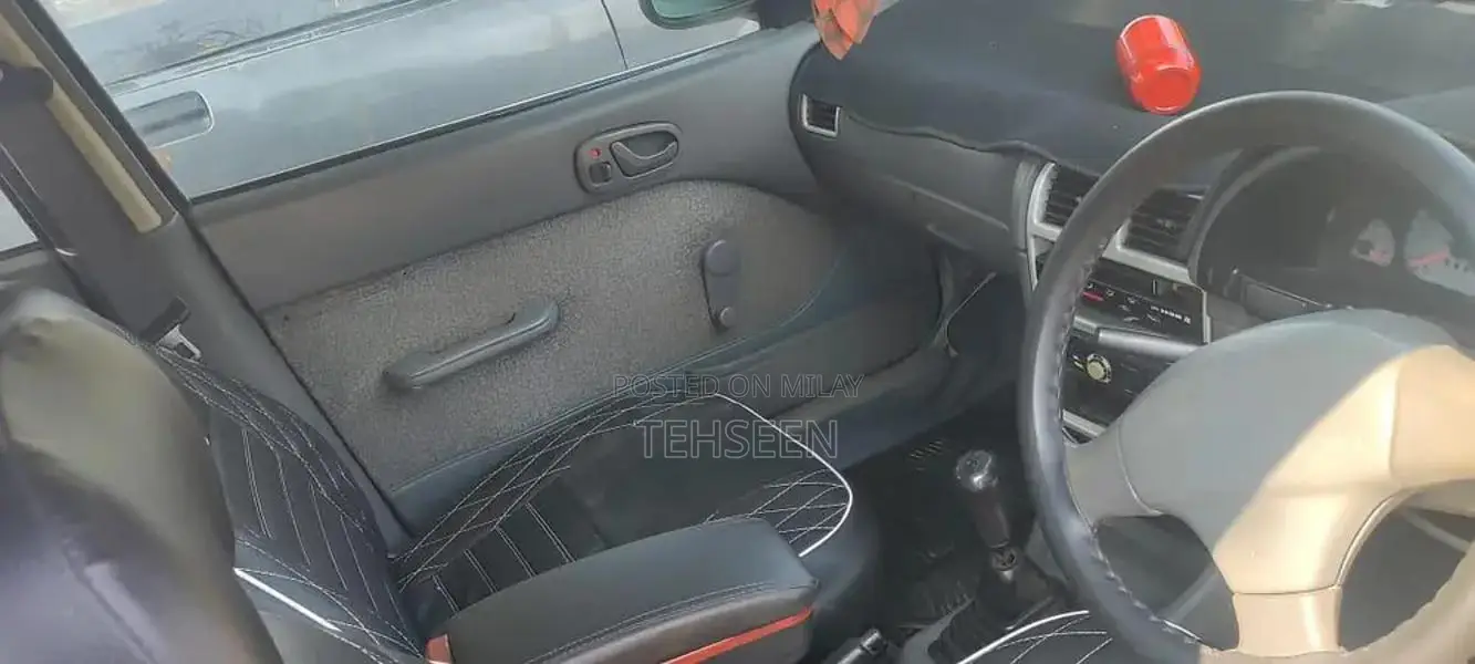 Suzuki Cultus VXR 2013 Compact Sedan