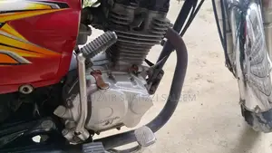 Honda 125cc Motorcycle - First Owner, Excellent Condition