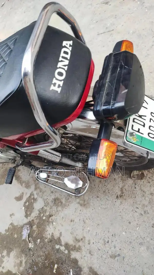 Honda CD 70 Motorcycle - 2019 Model Low Mileage Commuter Bike