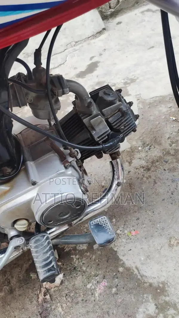 Honda CD 70 Motorcycle - 2019 Model Low Mileage Commuter Bike