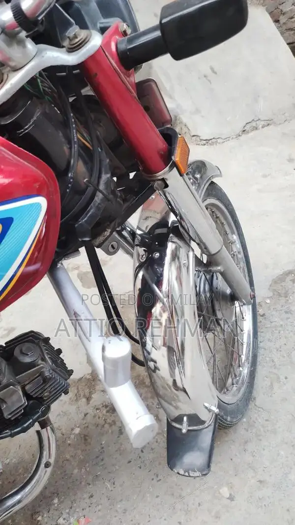 Honda CD 70 Motorcycle - 2019 Model Low Mileage Commuter Bike