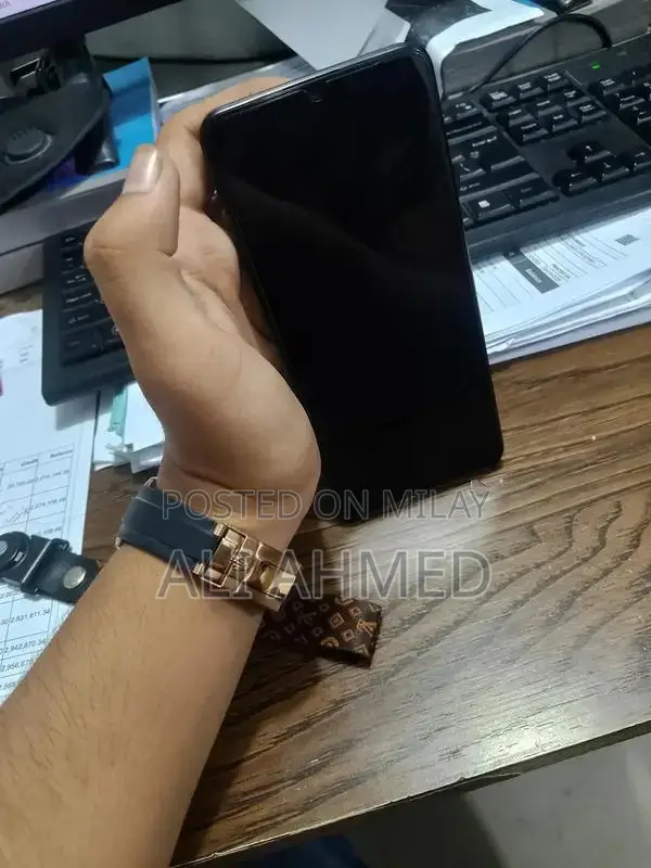 Compact Budget Smartphone with Essential Features