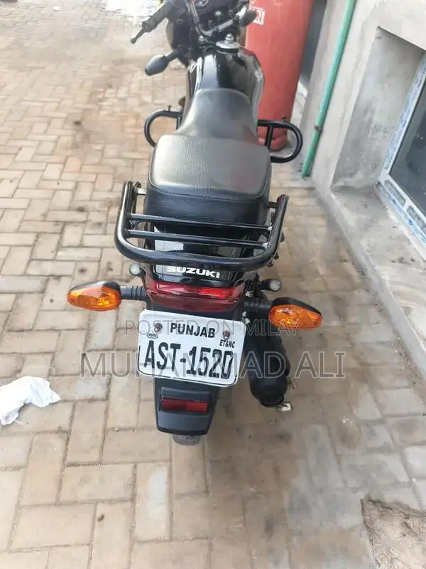 Suzuki GD 110 Motorcycle - 2023 Model with Biometric Option