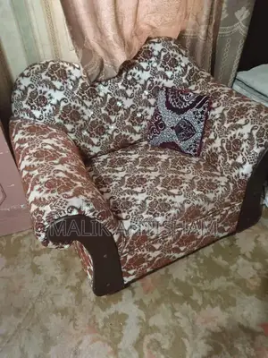 5 Seater Comfortable Home Sofa Set in Great Condition