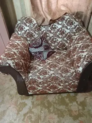 5 Seater Comfortable Home Sofa Set in Great Condition