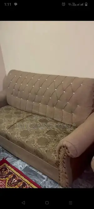 Photo - Modern Sofa Set in Excellent Condition