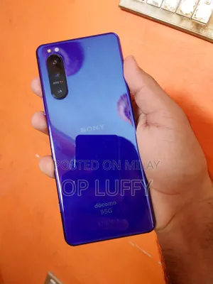 Photo - New Sony Xperia 5 128 GB Blue