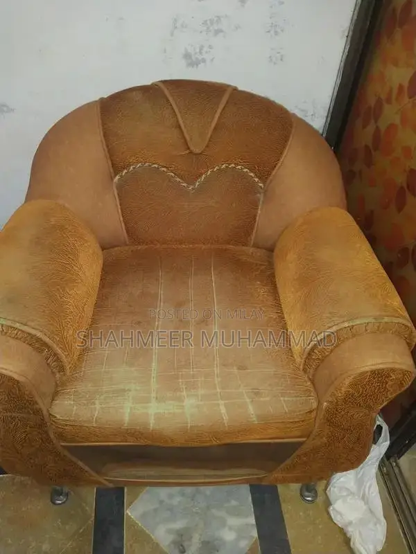 Comfortable 5-Seater Sofa Set with Cushions and Covers