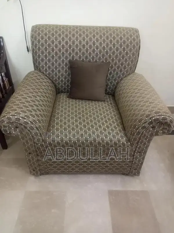 Spacious 7 Seater Sofa Set - Comfortable Living Room Furniture