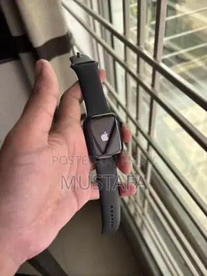 Photo - Apple Watch Series 9 45mm - 100% Health, Original Condition Smartwatch