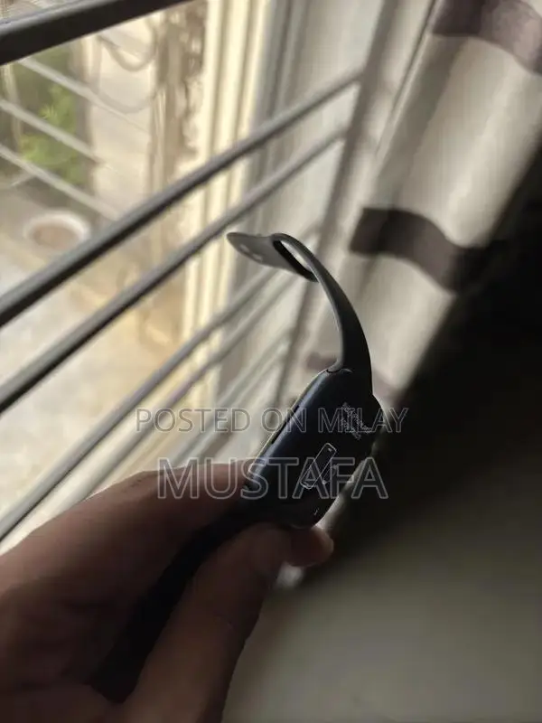 Apple Watch Series 9 45mm - 100% Health, Original Condition Smartwatch