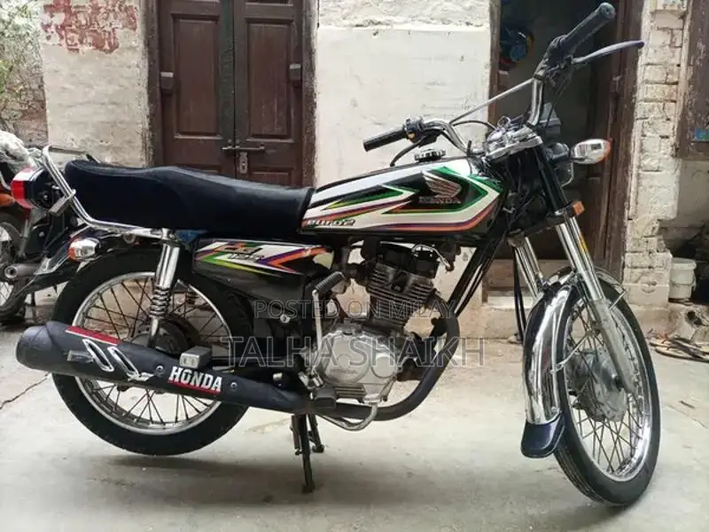 I Am Selling My Honda Cg 125 Model 2016 Pack Engine Bike