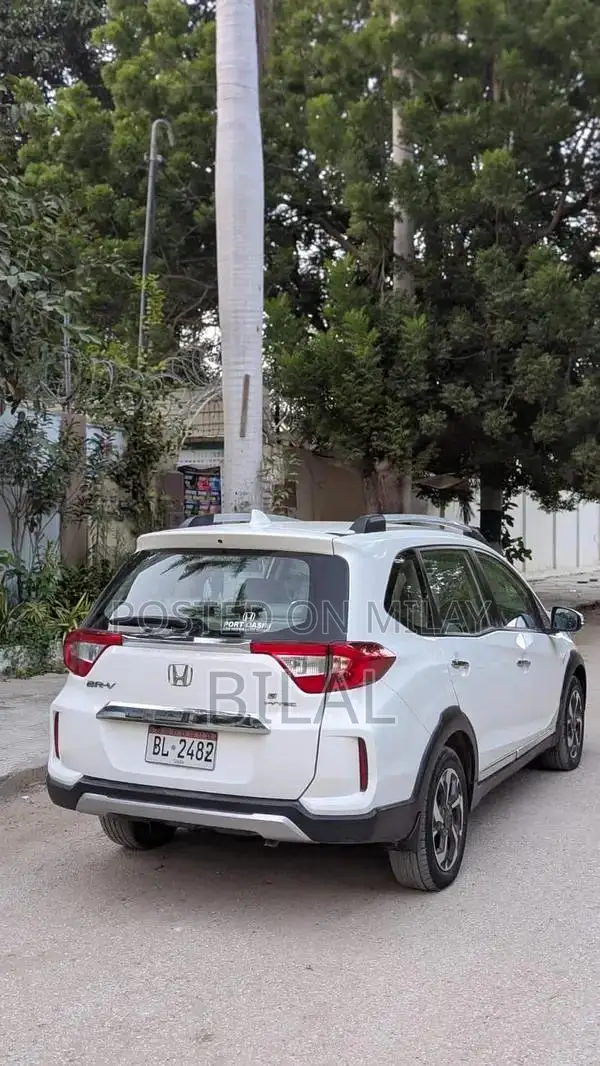 Honda BR-V S Variant Compact SUV with Push Start