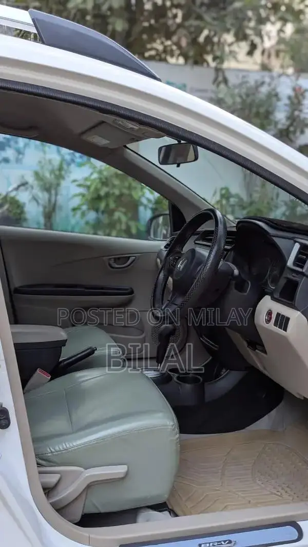 Honda BR-V S Variant Compact SUV with Push Start