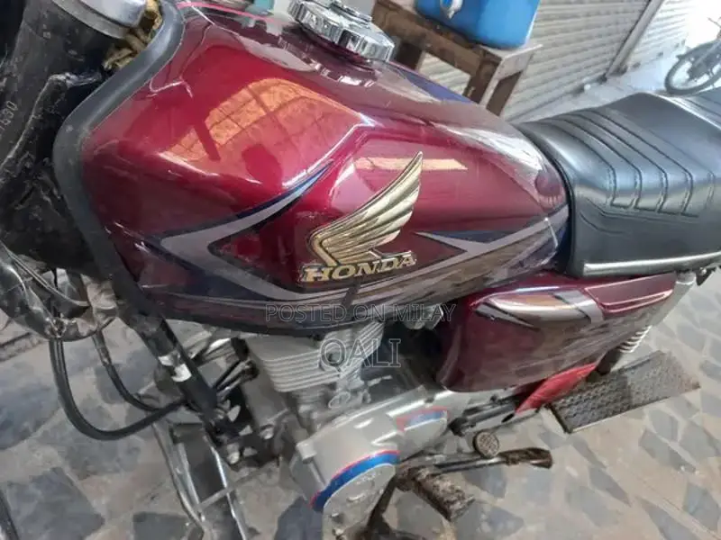 Honda CG 125 Motorcycle - 2020 Model Commuter Bike