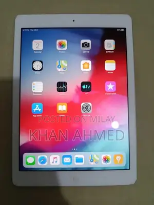 Apple iPad Air 1 - iOS Tablet with Charger