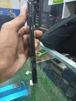 Honor 8X Smartphone 4GB RAM 128GB Storage Excellent Condition