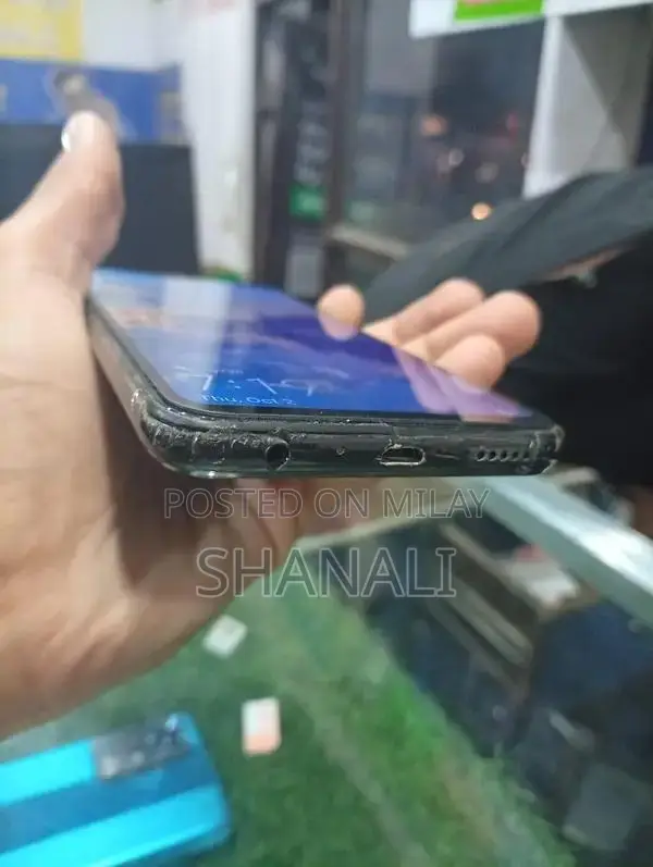 Honor 8X Smartphone 4GB RAM 128GB Storage Excellent Condition