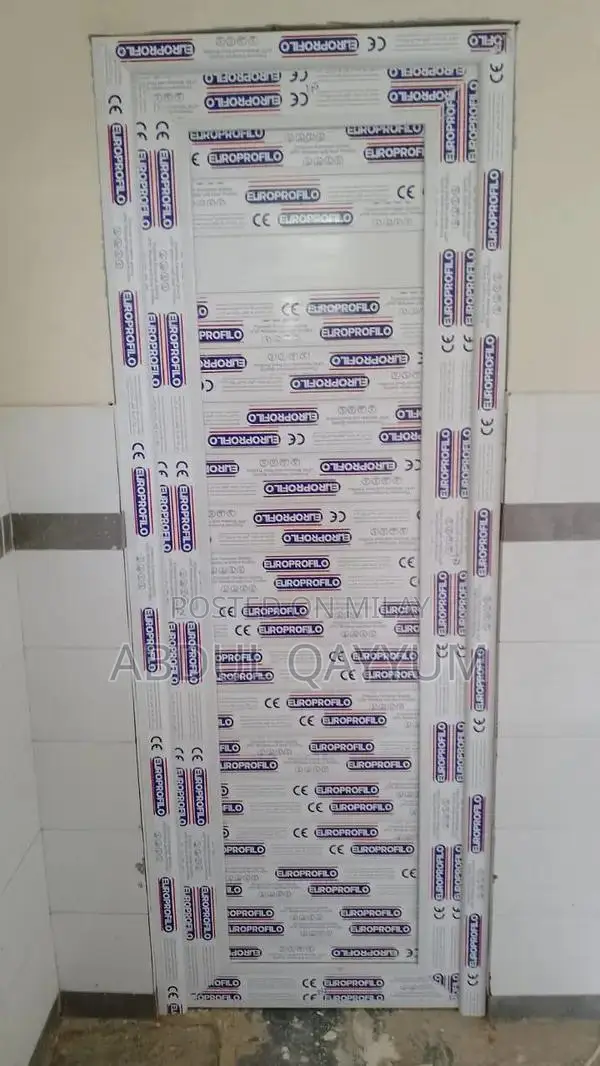 Professional Aluminum and Glass Construction Services