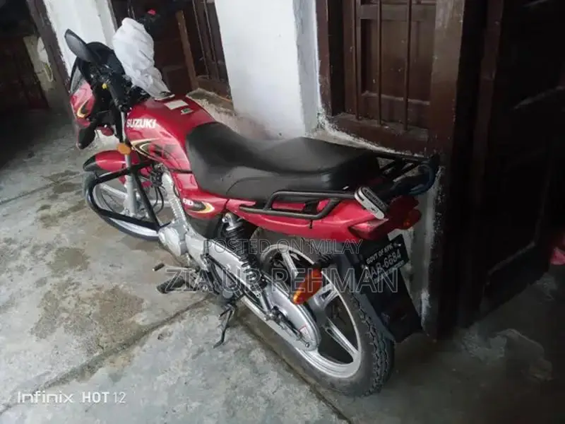 Suzuki GD 110S Motorcycle - Red, 2022 Model