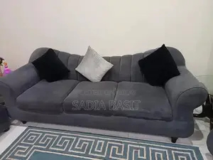 Photo - Rustic Wooden Headboard - Natural Pure Wood Classic Design