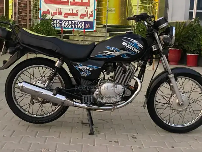 Suzuki GS 150cc Motorcycle - Long Distance Touring Bike