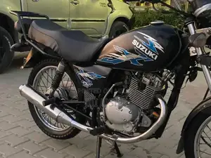 Suzuki GS 150cc Motorcycle - Long Distance Touring Bike