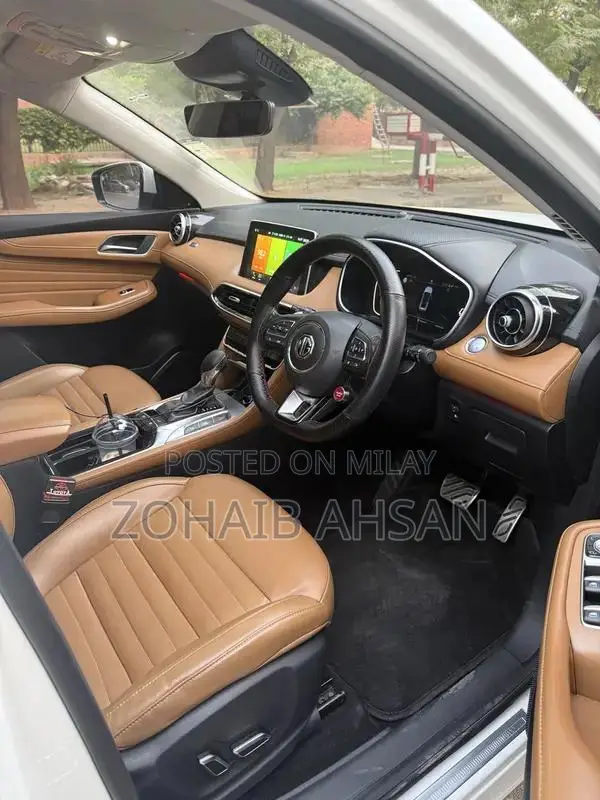 MG HS Trophy 2021 Digital Meter SUV