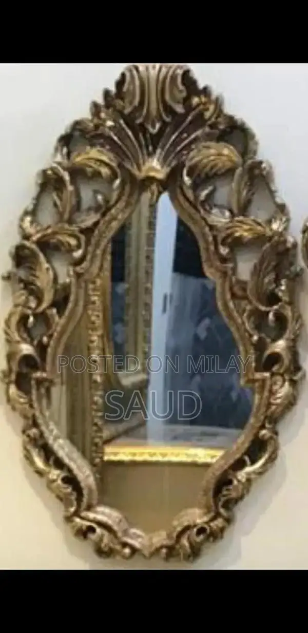 Vintage Wooden Framed Wall Mirror with Royal Elegance