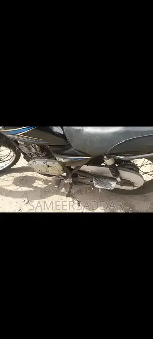 Suzuki GS 150 Motorcycle - Self Start, Good Condition