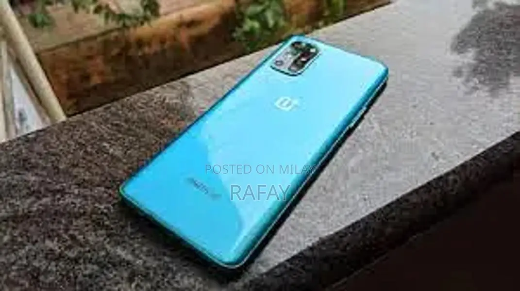 High Performance Android Smartphone with Gaming Capabilities