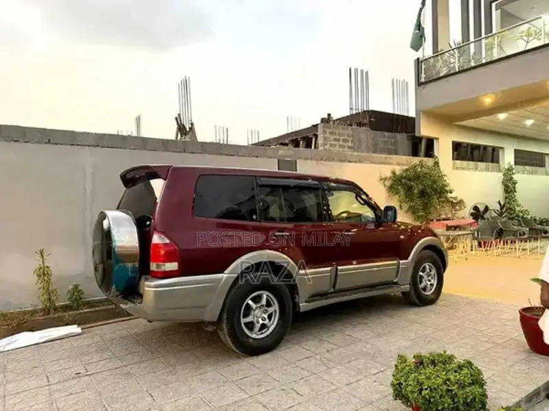 Mitsubishi Pajero 3.5L Petrol Special Edition 4x4 SUV