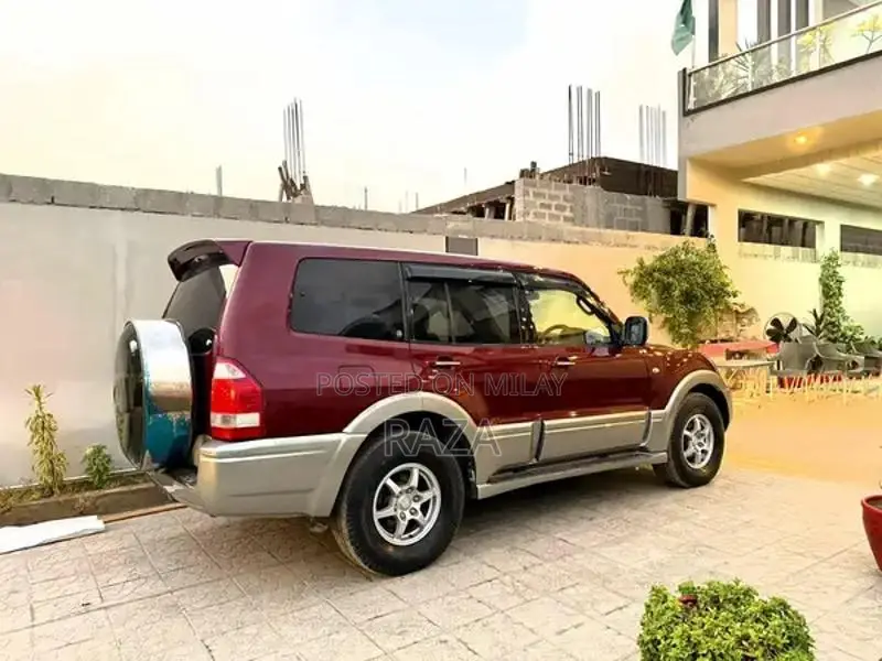 Mitsubishi Pajero 3.5L Petrol Special Edition 4x4 SUV