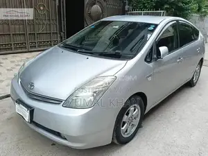 Toyota Prius Hybrid Sedan 2007-2013 Model