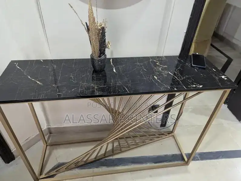 Decorative Home Accent Set: Table Mirror with Stand