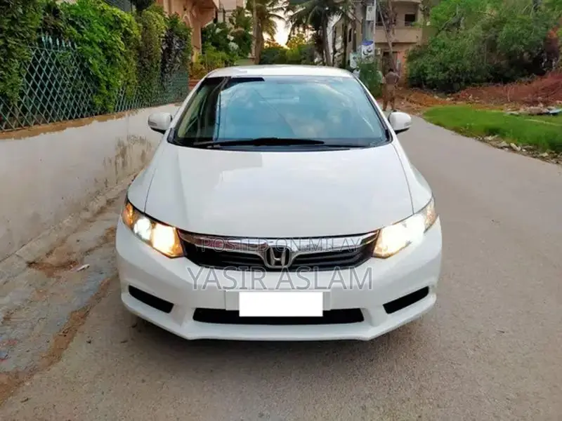 2014 Honda Civic VTI Promatic Sedan with Navigation