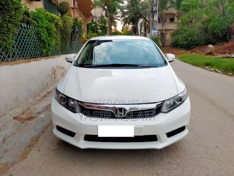 2014 Honda Civic VTI Promatic Sedan with Navigation