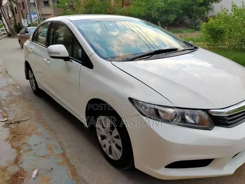 2014 Honda Civic VTI Promatic Sedan with Navigation