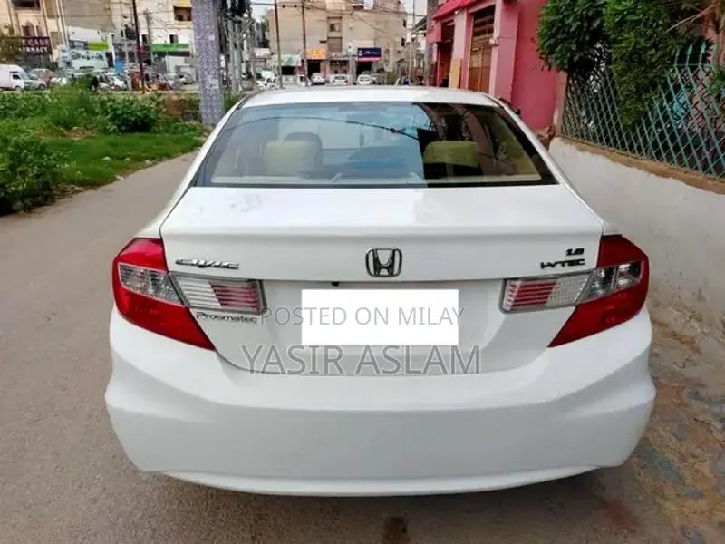 2014 Honda Civic VTI Promatic Sedan with Navigation