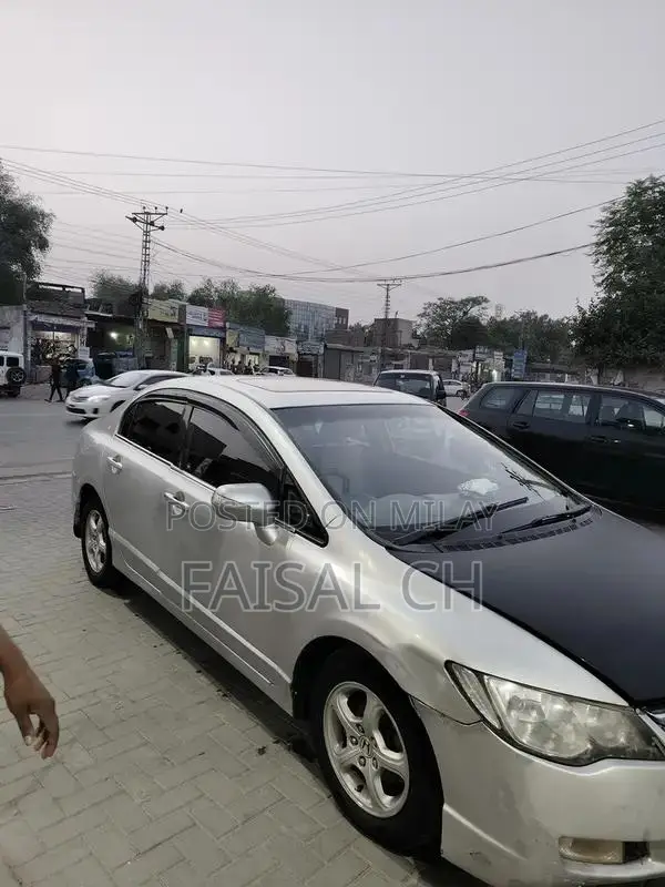 Honda Civic 2009 Reborn Sedan - Well Maintained Used Vehicle