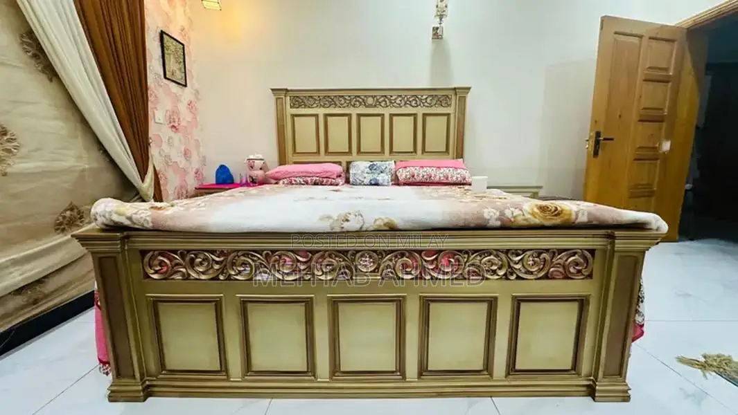 Sheesham Wooden Bedroom Set with Side Tables and Dressing Table